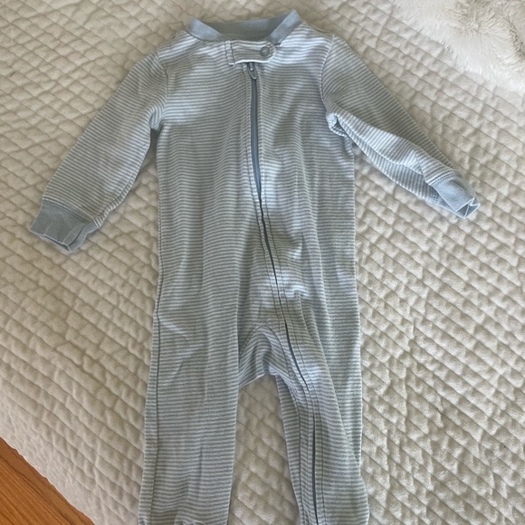 BABY BOY SIZE 6 MONTHS FALL/WINTER FOOTIE PJ BUNDLE - Picture 5 of 9